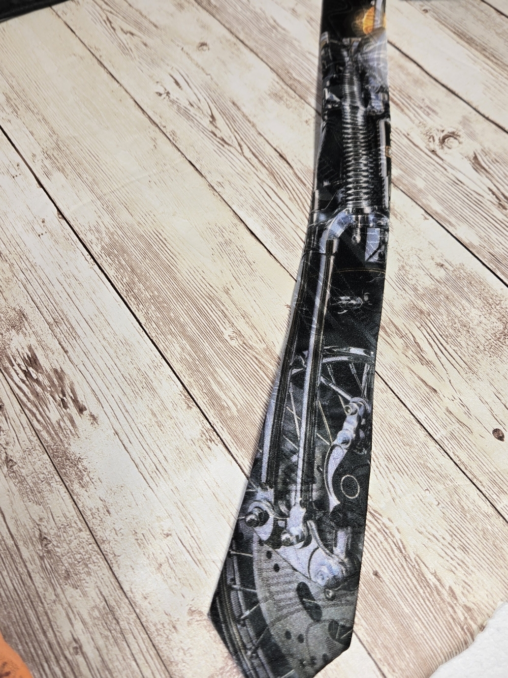 Motorcycle Graphic Black Tie with Harley-Davidson Logo - Picture 6 of 9